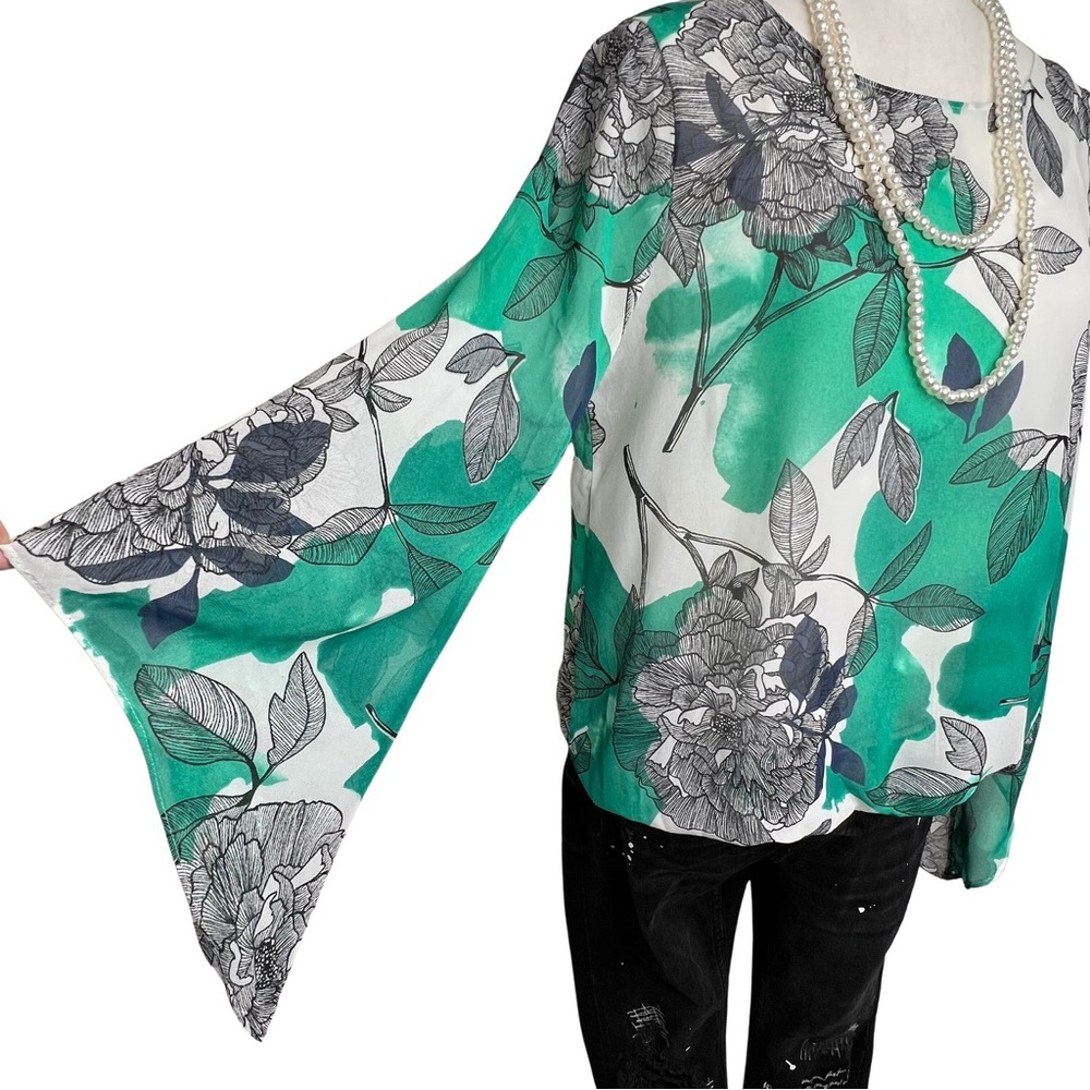 Alfani Floral Pullover Bubble Hem Top with Tank Angel Sleeves Green White Small - Picture 4 of 17